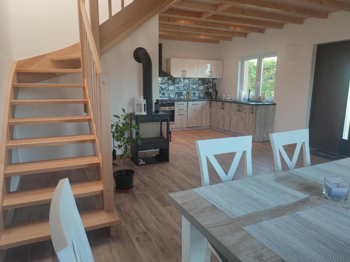 Zakatek Ciszy. Villa Sluchowo Bagian luar foto