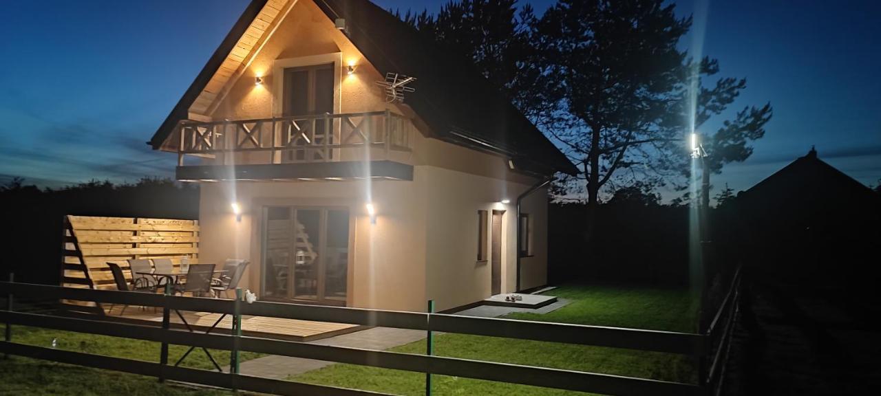 Zakatek Ciszy. Villa Sluchowo Bagian luar foto