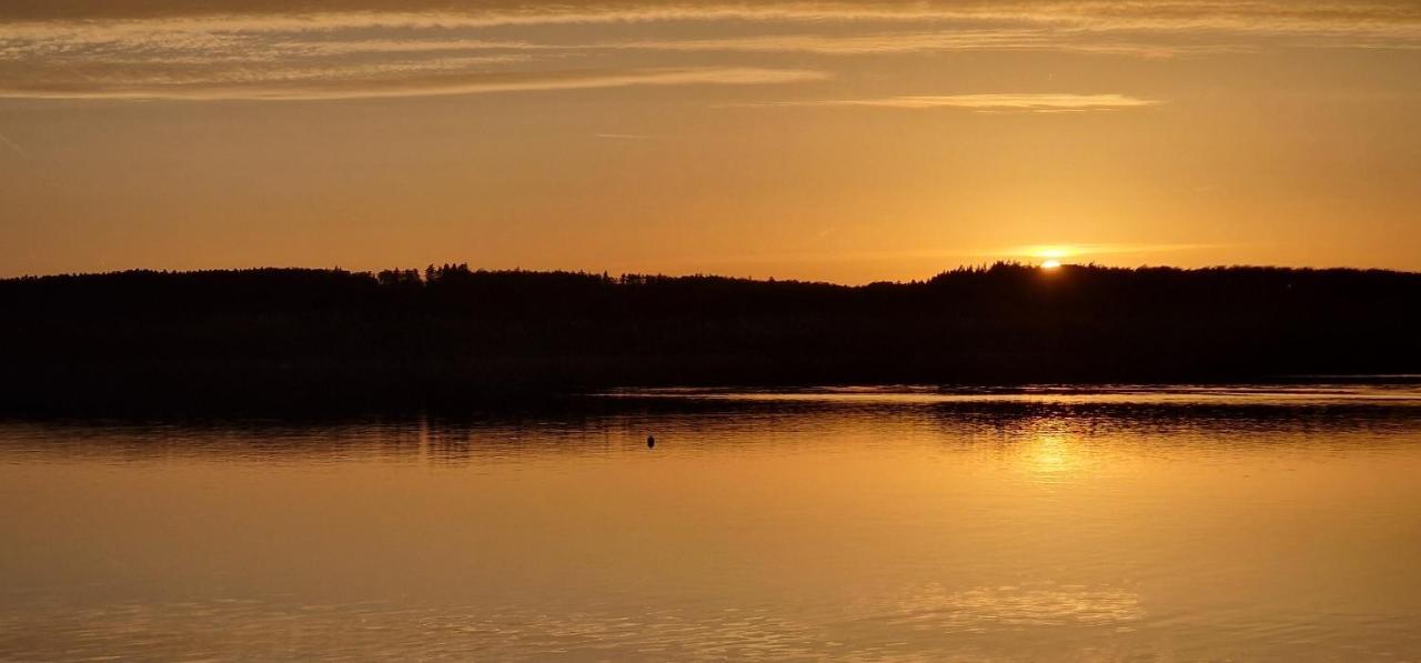 Zakatek Ciszy. Villa Sluchowo Bagian luar foto